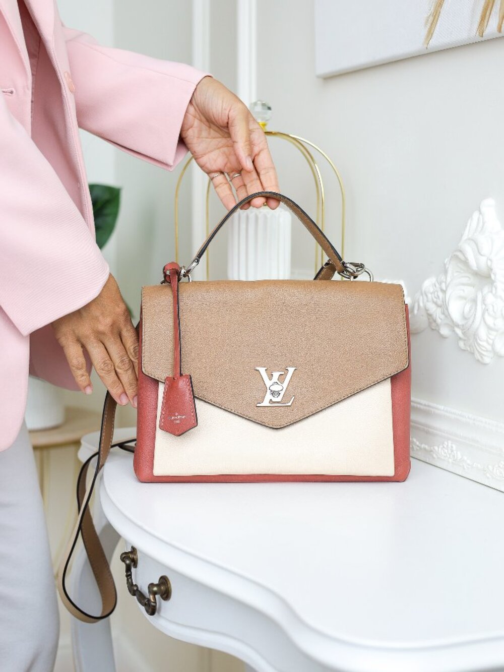 Authentic LV MyLockMe Tri-Color Top Handle Leather Shoulder Bag B1090